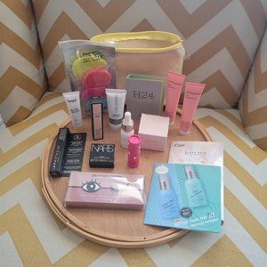Beauty Bundle w/Canvas Make Up Bag